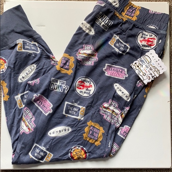 Pants - Friends joggers with pockets